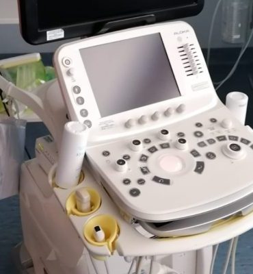 Ecografo ARIETTA V70